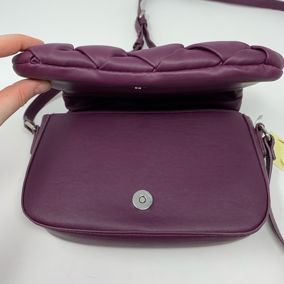 NWT Collection Eighteen Handbag - Picture 5 of 14